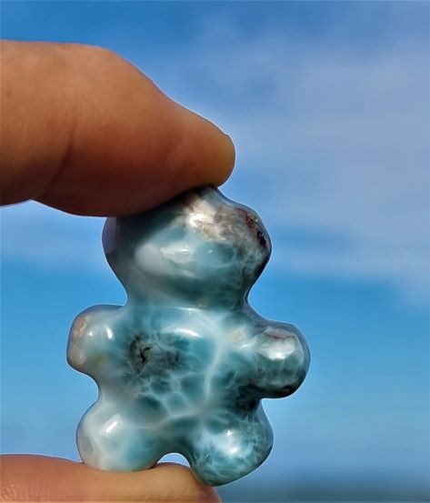 Larimar-Bär...aus einem Stück geschliffen