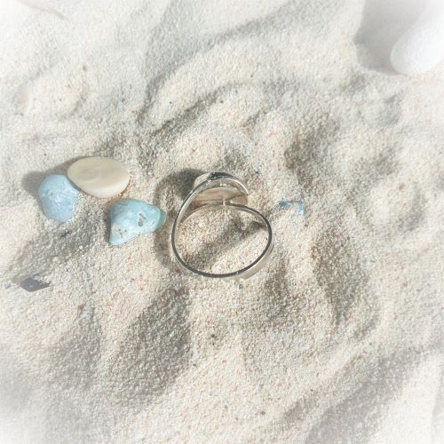 Larimar Ring mit rundem Stein