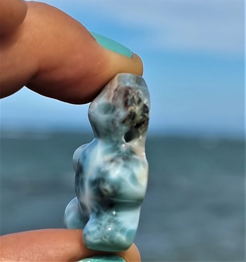 Larimar-Bär...aus einem Stück geschliffen