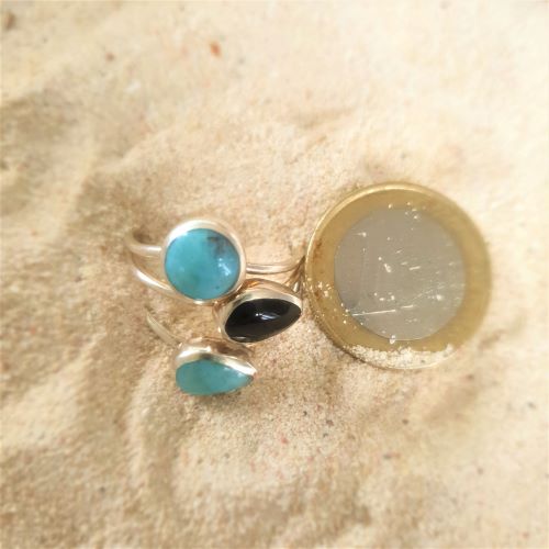 Larimar-Ring kombiniert mit fossilem Holz (Gagat)