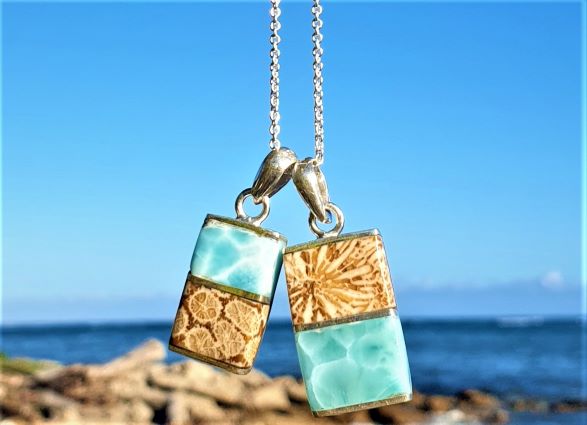 Larimar mit Fossil-VERKAUFT-verfügbar mit Muschel rosa/Gagat schwarz/Bernstein 