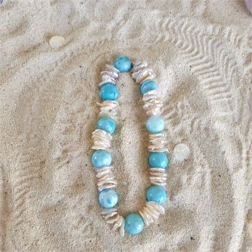 Larimar-Kugeln mit  Süßwassersplitter als Armband
