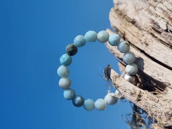 WOW: Larimar-Ring , facettiert und elastisch