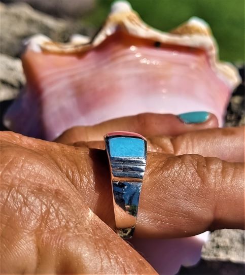 Ring mit Larimar und Muschel Inlays
