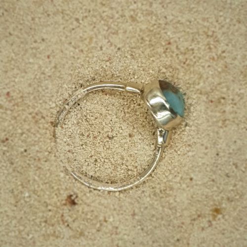 Larimar Art Ring, klein und fein