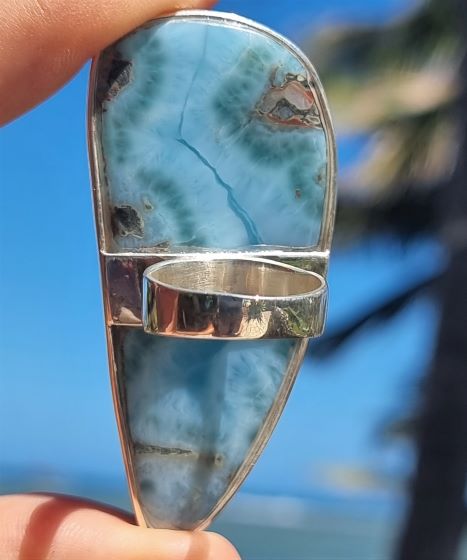 Ein absoluter Hingucker: Stylischer Larimar-Ring