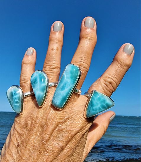 Larimar-Ring mit "Blitzeinschlag" und besonderem Schliff  -VERKAUFT-
